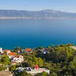 Beautiful Home In Slatine Holiday home