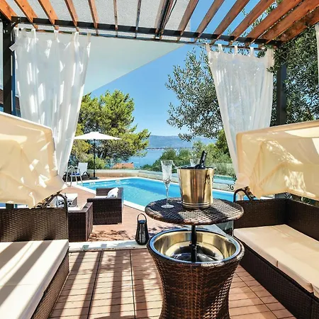 Tatil Evi Gorgeous In Slatine With Wifi *