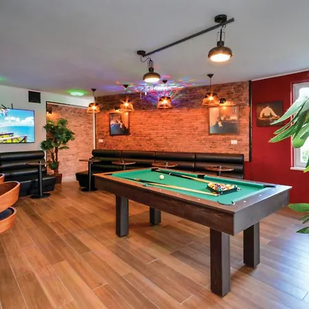 Gorgeous In Slatine With Wifi *