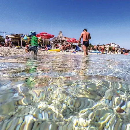 Gorgeous In Slatine With Wifi