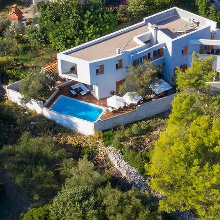 Tatil Evi Gorgeous In Slatine With Wifi Trogir