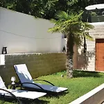 Gorgeous In Slatine With Wifi Vikendica *