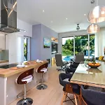 Vikendica Gorgeous In Slatine With Wifi Trogir