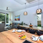 Gorgeous In Slatine With Wifi *