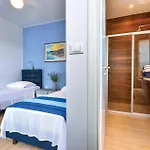 Gorgeous In Slatine With Wifi Vikendica *