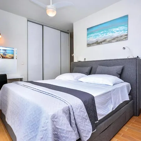 Gorgeous In Slatine With Wifi Ferienhaus Trogir