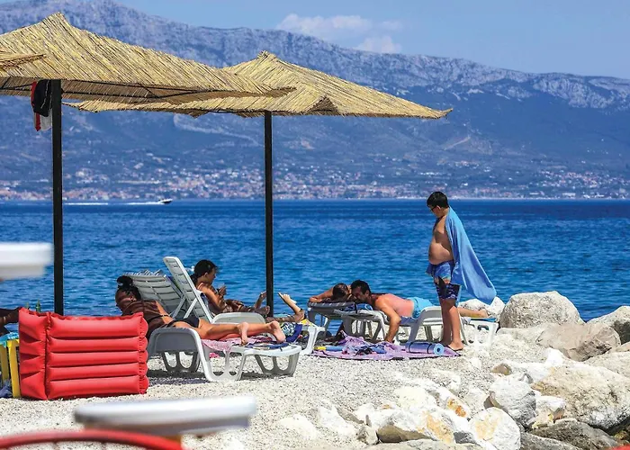 Gorgeous In Slatine With Wifi Dom wakacyjny Trogir