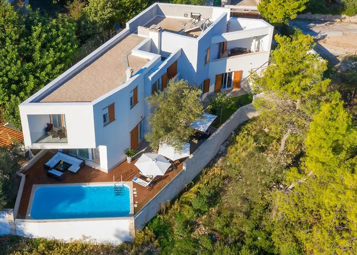 Hébergement de vacances Gorgeous In Slatine With Wifi *